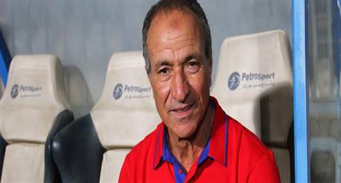 مبروك يجتمع بلاعبي الأهلي لتأهيلهم لمواجهة الزمالك